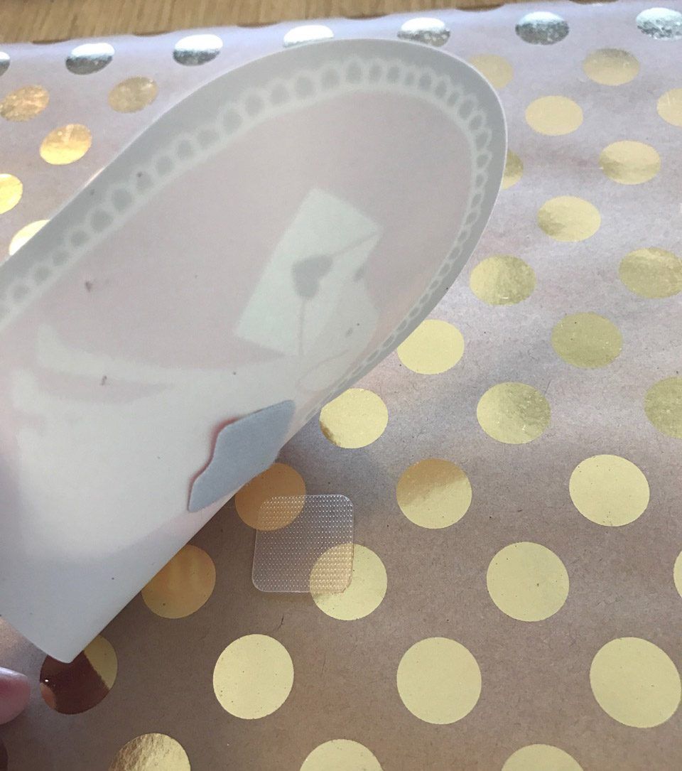 VELCRO® Brand Valentine's Day DIY