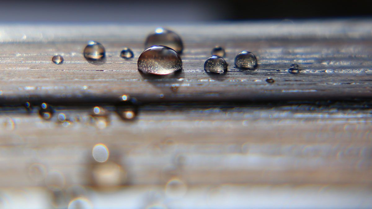 Eliminate-Moisture-from-surfaces