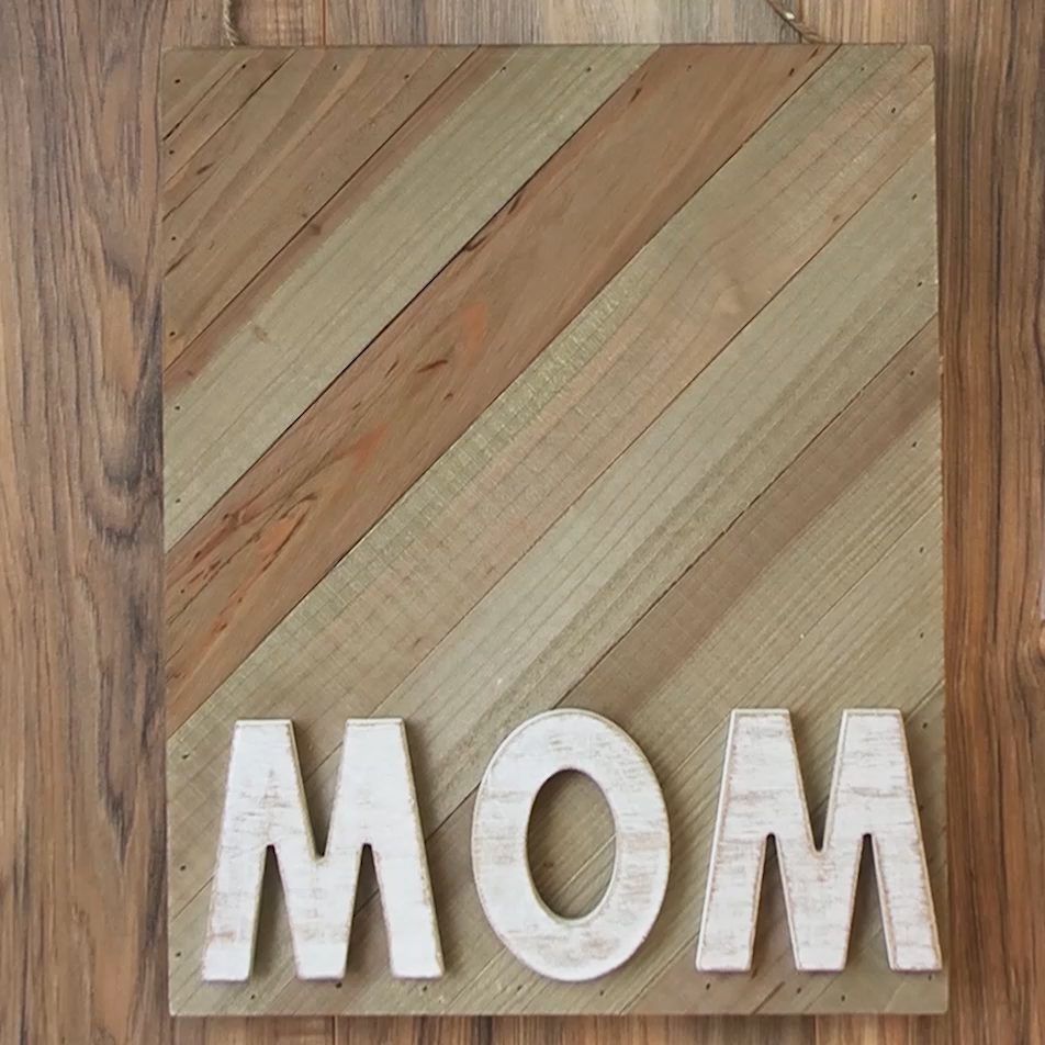 Mom Lettering