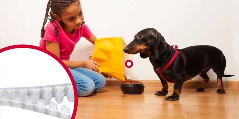 Pet food flexible packaging companies provide ease of use for pet owners