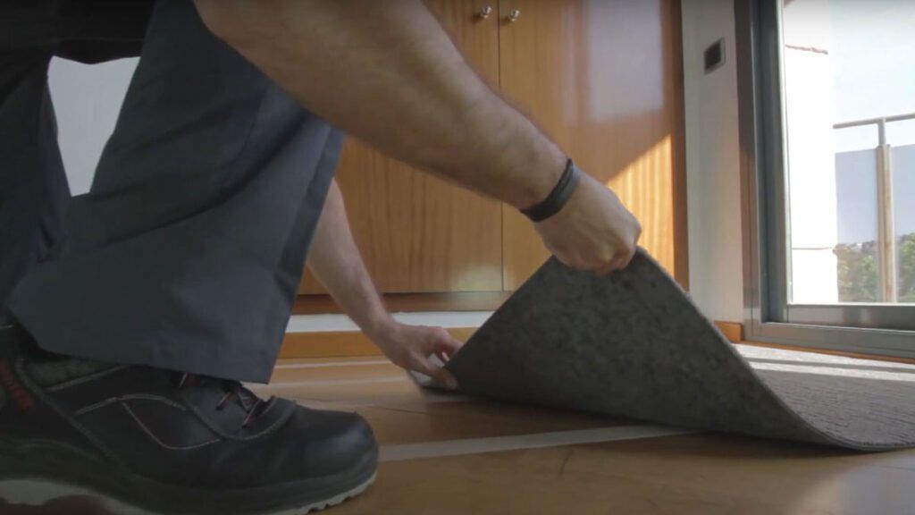 Installing Carpeting