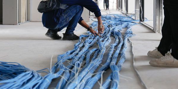 Save time & labor with hook & loop fasteners Save time & labor for cable installations