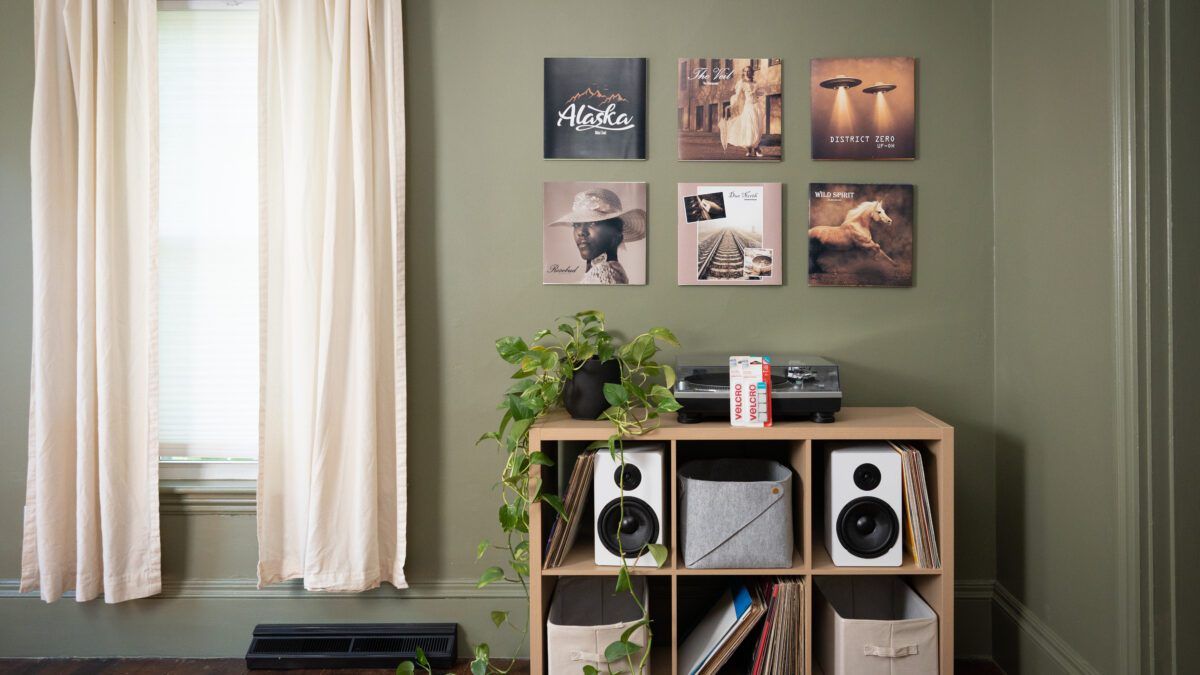 how to hang vinyls on wall