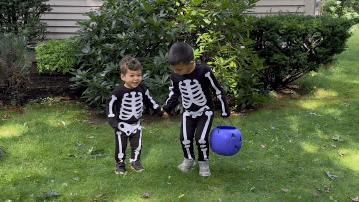 DIY Skeleton Costume