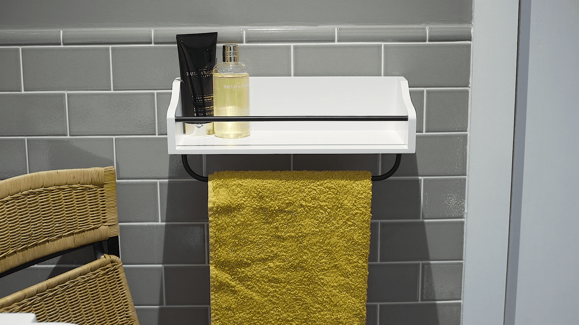 Hang A Towel Rack